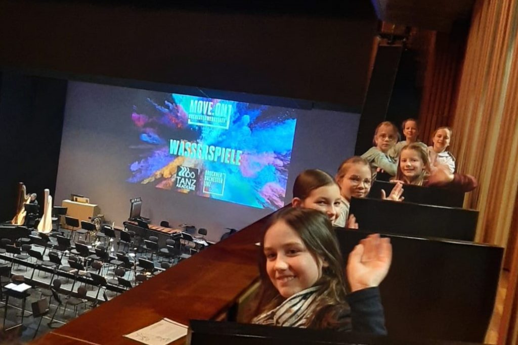 Unterstufenchor besucht ein SCHOOL CONCERT im Musiktheater Linz