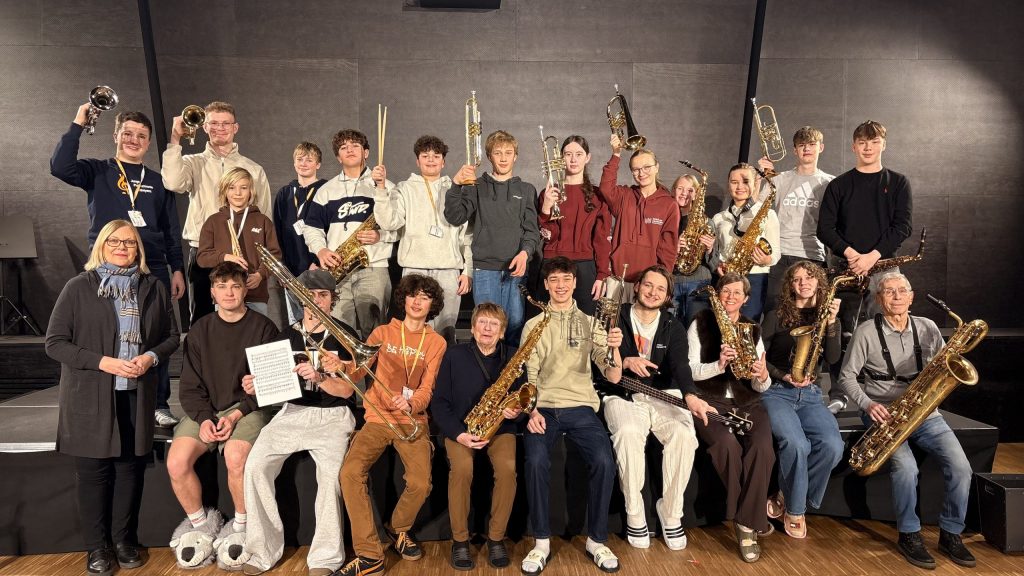 Bigband des Gymnasiums probt für Benefizkonzert