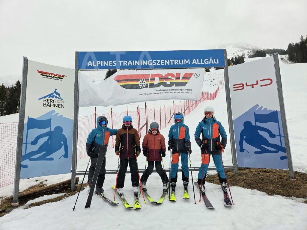 Starker Auftritt der Skifahrerinnen unter Extrembedingungen